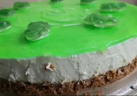 Waldmeister-Frischkäsetorte