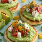 maisküchlein mit avocado-creme & tomate-feta