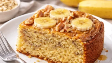 Bananen-Nuss-Haferflocken-Kuchen ohne Zucker als gesunde Leckerei