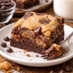 Leckere Brookies, eine Mischung aus schokoladigen Brownies und knusprigen Cookies