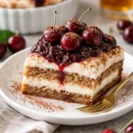 Schichtdessert Kirsche Amaretto Tiramisu mit Kirschen und Amaretto-Sauce