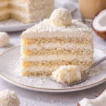 No-Bake Raffaello Kuchen mit Kokosnuss und Mandeln, einfach und lecker