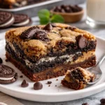 Sündhafte Brownies mit Schokolade und Nüssen in einer appetitlichen Anordnung.