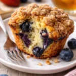 Leckere Blaubeer-Streusel-Muffins frisch aus dem Ofen