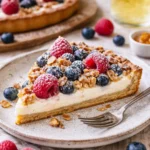 Delicious Beerentorte mit frischen Beeren und sahniger Füllung.