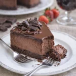 Schokoladen-Fudge-Trüffel-Käsekuchen mit reichhaltiger Schokoladenglasur