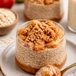 Apfel-Crumble-Chia-Pudding mit frischen Äpfeln und Chiasamen