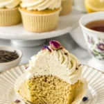 Earl Grey Cupcakes mit Frischkäse-Topping, perfekt für Teeliebhaber und Naschkatzen.