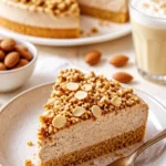 Eiskaffee-Torte mit Kaffee und Schokoladenglasur, perfekt für heiße Sommertage.