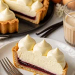 Leckere Vanille-Bohnen-Pastete-Creme-Tarte auf einem Teller
