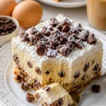 Leckerer Cannoli Käsekuchen Riegel auf einem Teller serviert