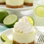 Mini Key Lime Käsekuchen mit frischer Limette und Käsekuchenfüllung