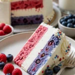 Amerikanische Flaggen-Eiscreme-Torte für Feiertagsfeiern