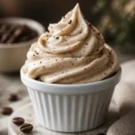Dekadentes Kaffee-infused Buttercreme-Frosting für köstliche Desserts