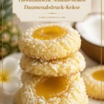 Hawaiianische Ananas-Kokos-Kekse frisch gebacken auf einem Teller