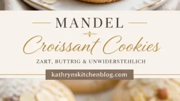 Leckere Mandelcroissant-Kekse auf einem Teller
